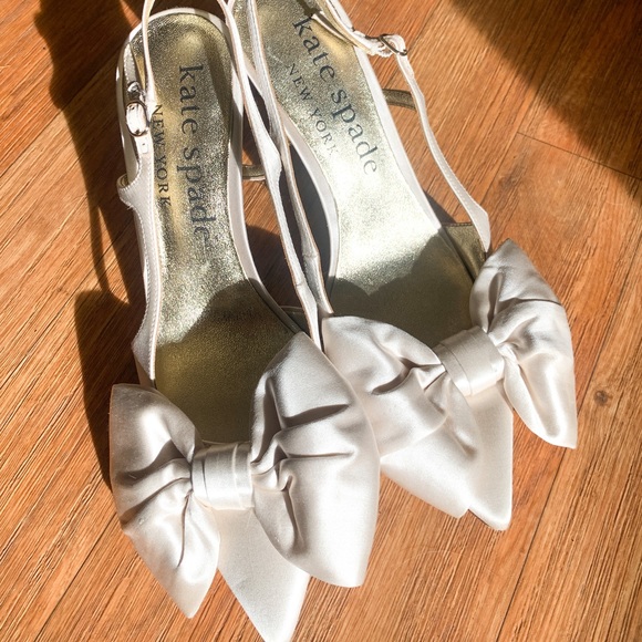 kate spade Shoes - Kate Spade white heels